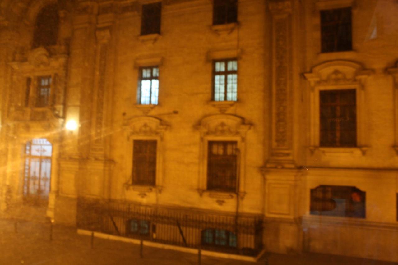 Main Square Apartment Lima Exterior photo